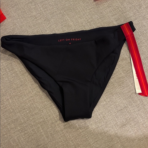 Left on Friday Wear to Bottom Jet Black NWT - Picture 2 of 5